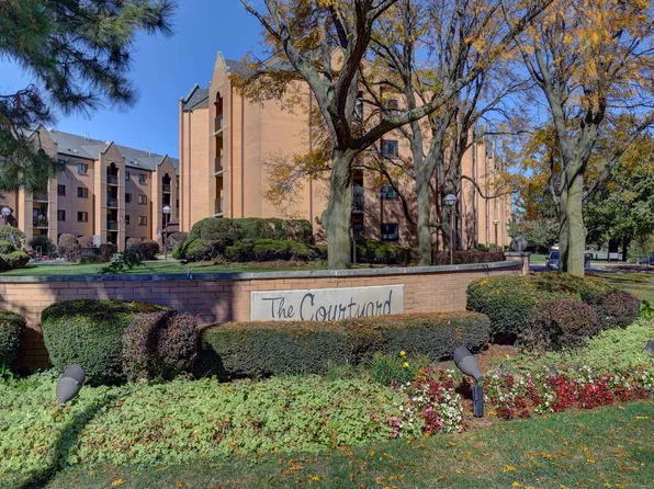 7400 W Lawrence Ave Unit 426, Harwood Heights, IL 60706