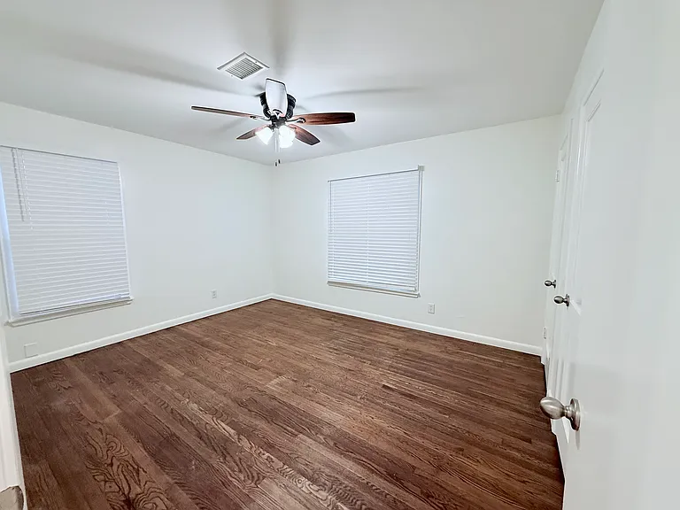 10640 Aledo Dr — Photo 17