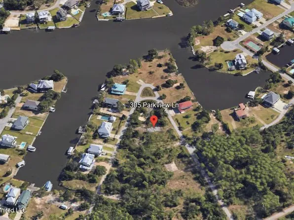 305 Parkview Ln #9, Pass Christian, MS 39571