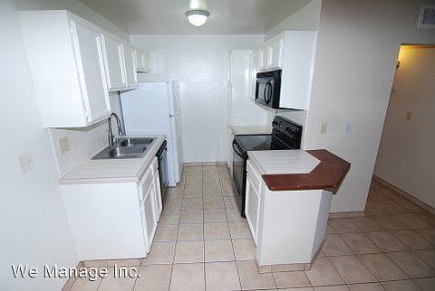 4th image of 552 N Bellflower Blvd Unit 316