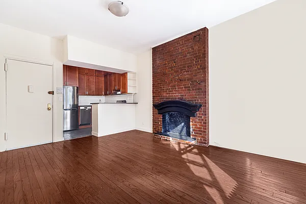 Rented by Maz Group NY | media 2