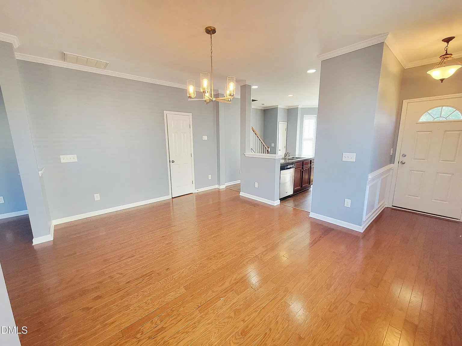 2 bed, 2.5 bath, 1456 sqft, $1,650 — Photo 4