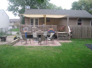 821 W Leon Dr, Lincoln, NE 68521