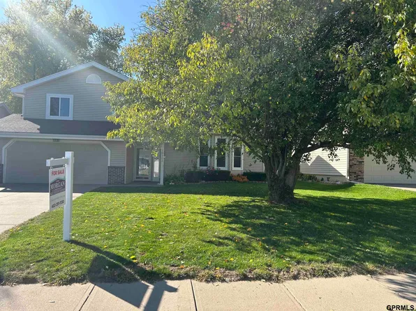 10102 S 11th St, Bellevue, NE 68123