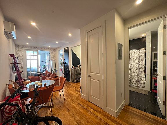 4th image of 173 Martense St APT 3R