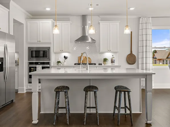 3945 Near Star Ln, Cumming, GA 30028