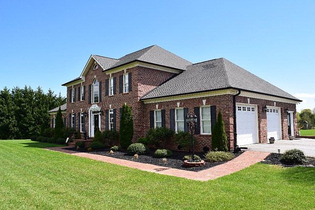 1st image of 113 Lakeview Dr