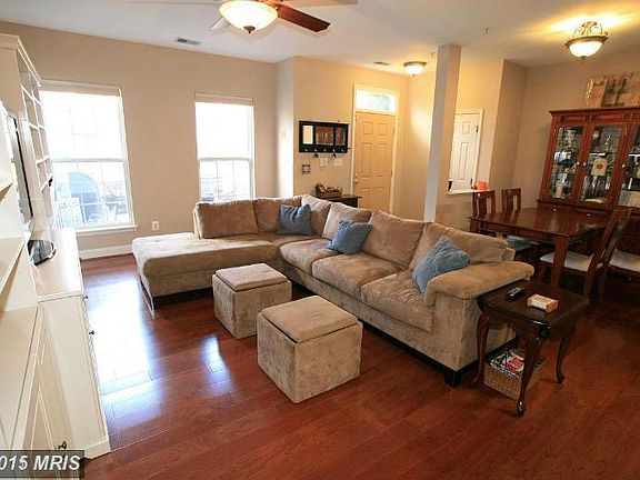 2nd image of 803 Oyster Rd