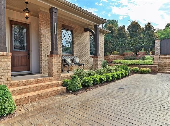 2nd image of 3304 Smith Point Ct