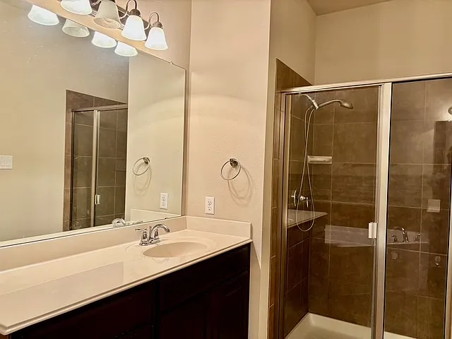 4654 Penelope Ln — Photo 17