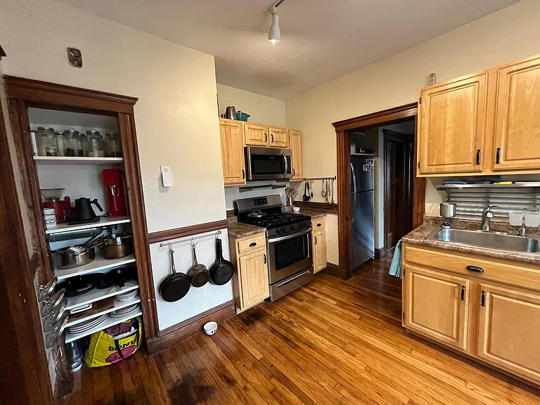 12 Verona St #6 — Photo 8