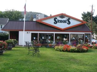 701 Pennsylvania Ave, Matamoras, PA 18336