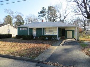 22 Bedford Rd, Newport News, VA 23601