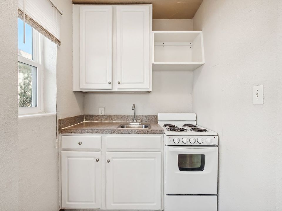 Building Photo 5