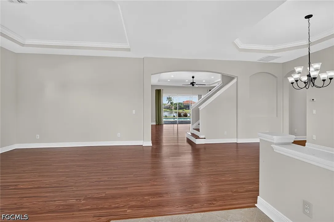 5 bed, 4.0 bath, 3502 sqft, $4,500 — Photo 4
