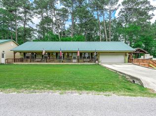 100 Magnolia Pl, Coldspring, TX 77331