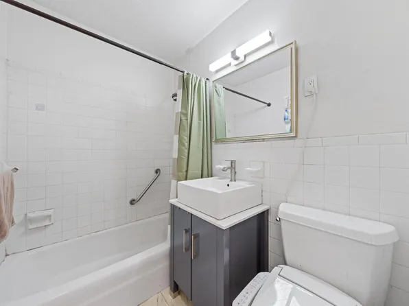 333 Pearl Street image 12 of 15