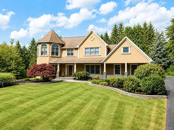 10 Sutherland Drive, Highland Mills, NY 10930