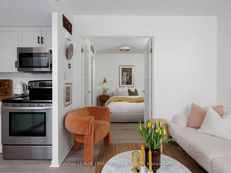 30 Western Battery Rd #315 — Photo 12