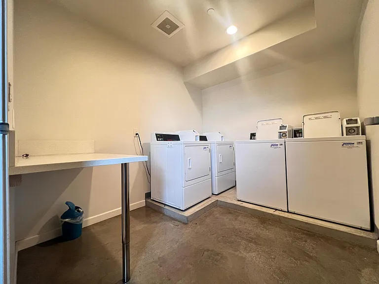 4814 Oakwood Ave #10 — Photo 18