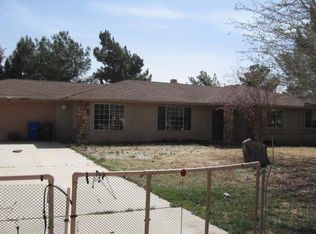 22263 Klickitat Rd, Apple Valley, CA 92307