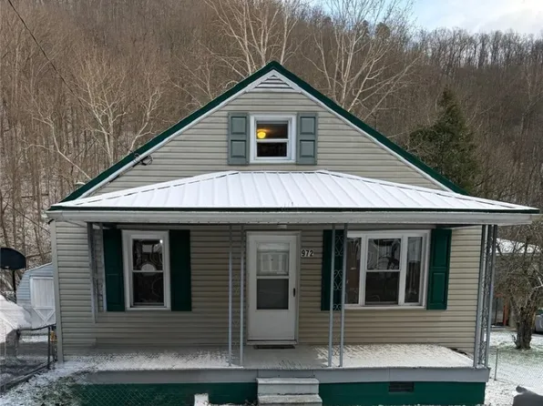 972 Campbells Creek Dr, Charleston, WV 25306