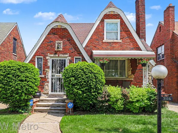9116 Meyers Rd, Detroit, MI 48228