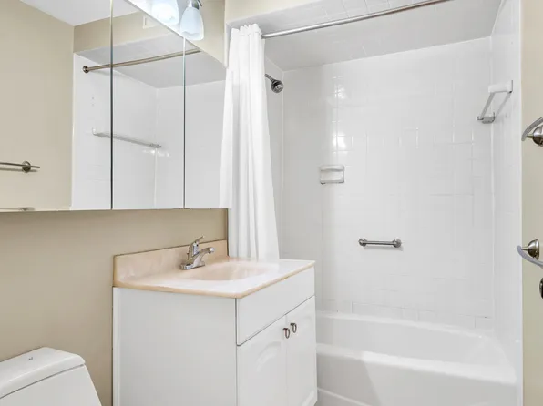200 East 57th Street 7E image 5 of 6