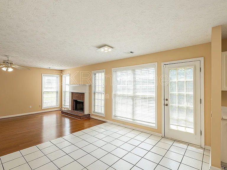 1704 Riverlanding Cir — Photo 12
