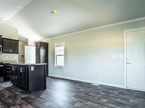 5th image of 408 Springvalley Dr