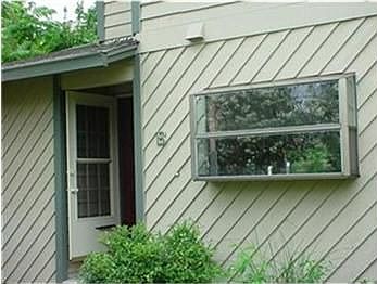 2nd image of 806 142nd Pl SE