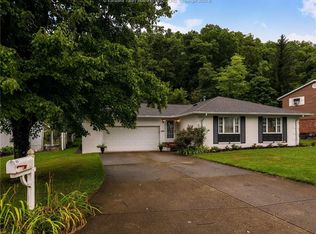 203 Brookhaven Dr, Nitro, WV
