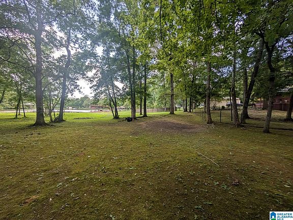 4th image of 75 Paul Ln