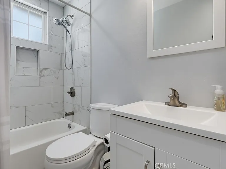 15811 Rosalita Dr — Photo 18