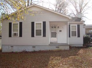911 Walnut St, Sylacauga, AL 35150