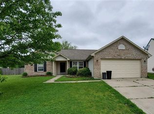 928 Halyard Dr, Avon, IN 46123