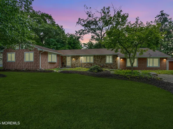 14 Copperfield Court, Eatontown, NJ 07724