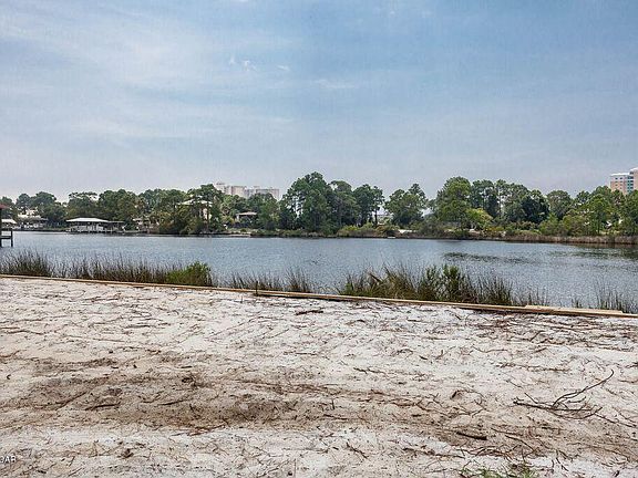 5th image of 8113 N Lagoon Dr