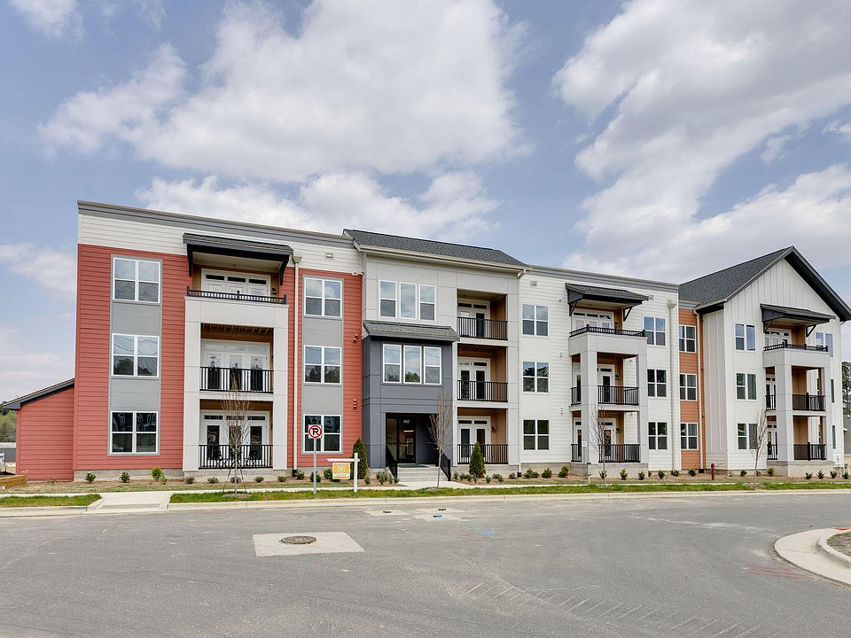 1st image of 400 Blackwell Dr #300