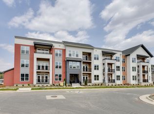 400 Blackwell Dr #406, Chapel Hill, NC 27514
