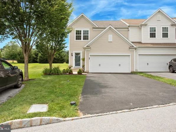 22 Clement Ct, Downingtown, PA 19335