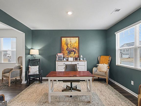 5th image of 384 Condor Ct