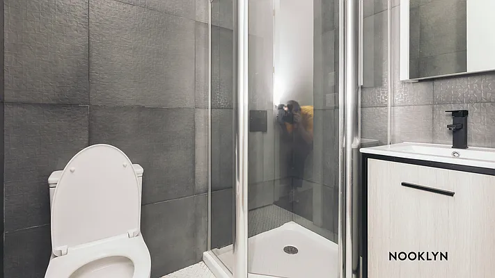 Rented by Nooklyn NYC LLC | media 17