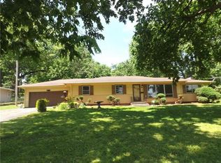 2120 S 28th St, Saint Joseph, MO 64503