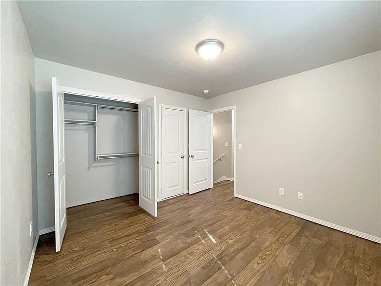 2127 Buena Vida Ln — Photo 23