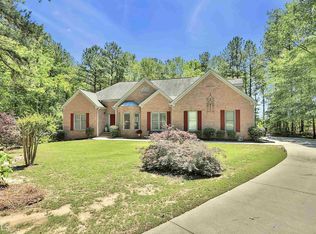 45 Leesburg Point, Sharpsburg, GA 30277