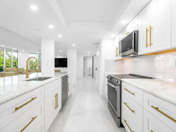100 SE 5th Avenue #304, Boca Raton, FL 33432
