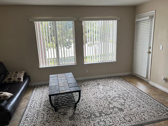 5th image of 8889 Caminito Plaza Centro #7221