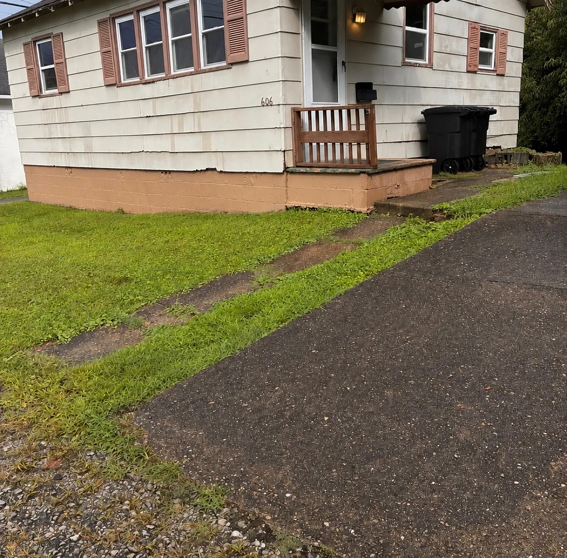 2 bed, 621 sqft, $1,000 — Photo 1