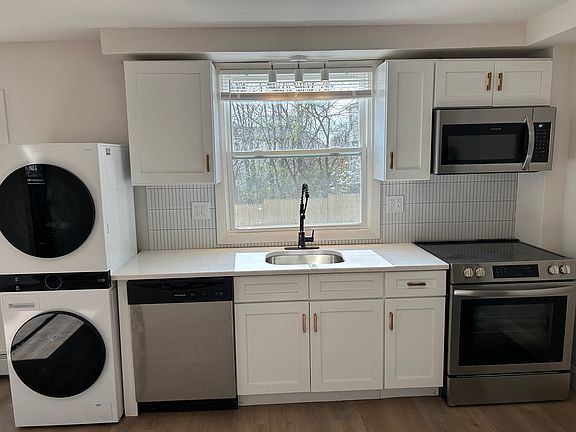 5th image of 80 Veazie St #5
